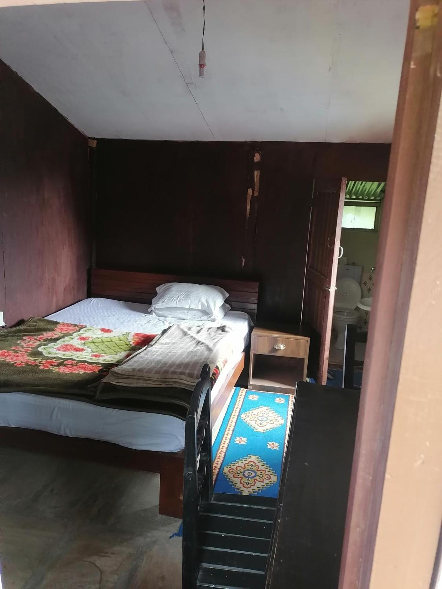 Jungle Crown Organic Homestay ナガルコット エクステリア 写真